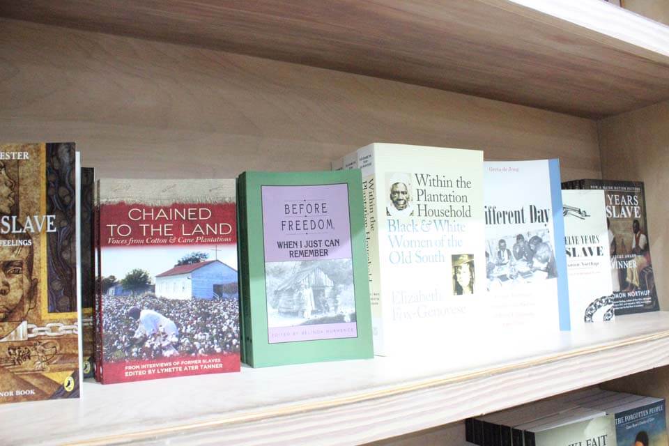 books for sale at oak alley gift shop